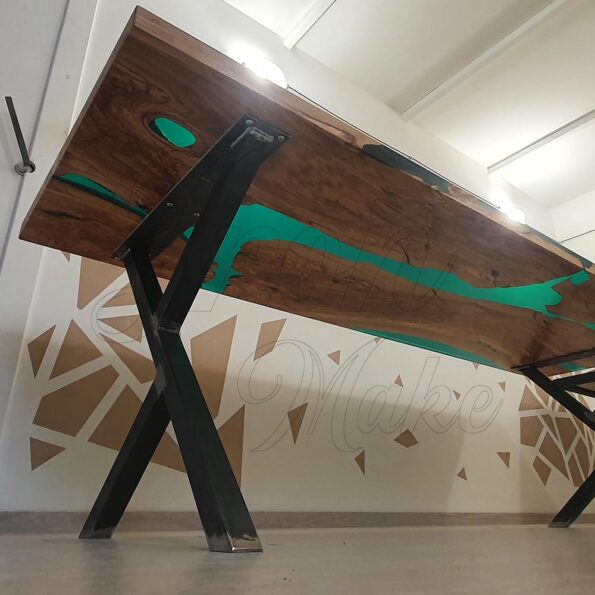 tavolo-in-resina emerald5
