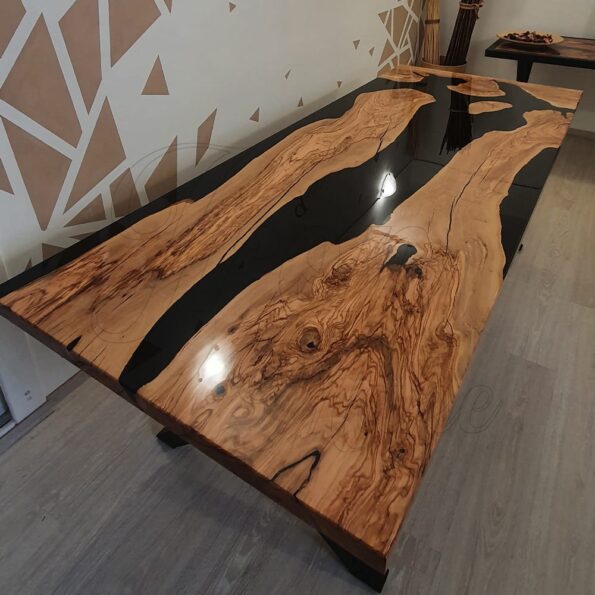 tavolo-in-legno-e-resina-nebula9