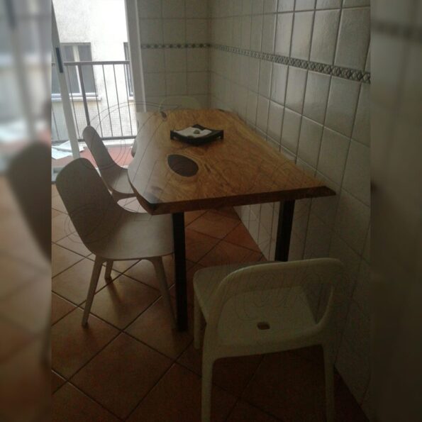 tavolo-in-legno-e-resina-febe6