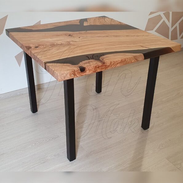 tavolo-in-legno-e-resina-philotes3