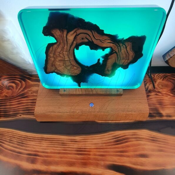 lampada-legno-e-resina mack4