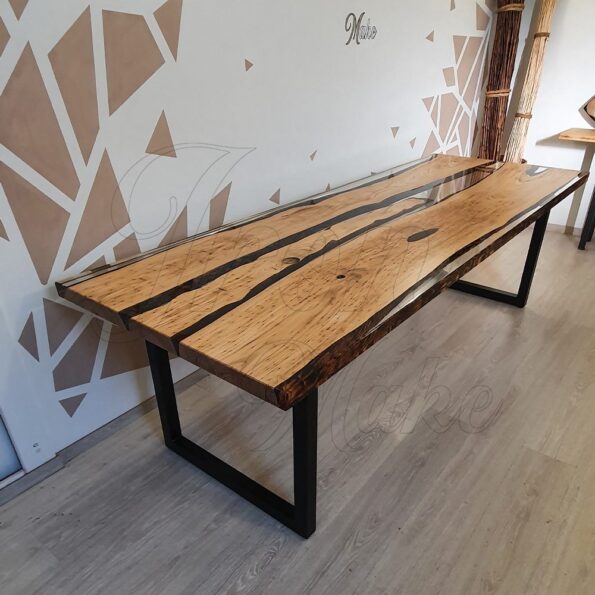 tavolo-in-legno-e-resina-fitz1-1