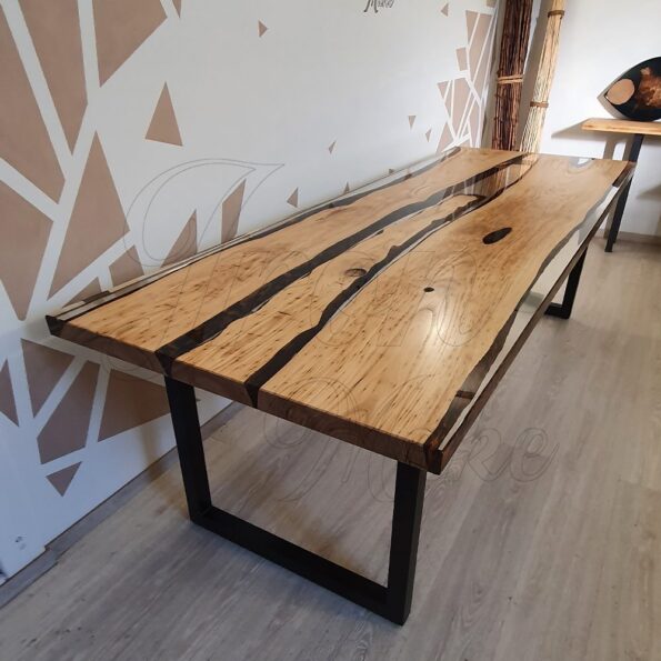 tavolo-in-legno-e-resina-fitz2-1