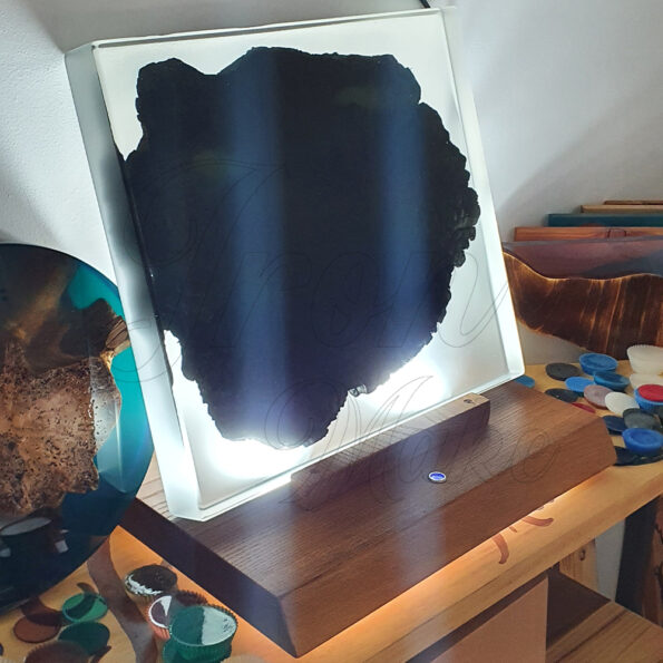 lampada-legno-e-resina fossil2