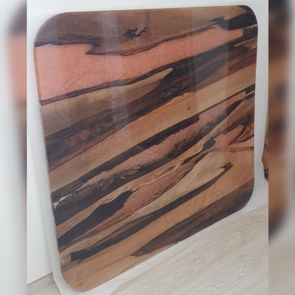 tavolo-in-legno-e-resina-abstract1