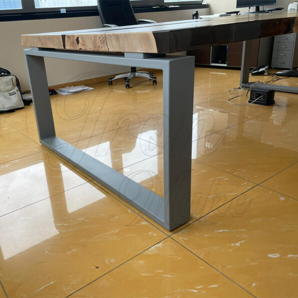 tavolo-in-legno-e-resina-colossus6