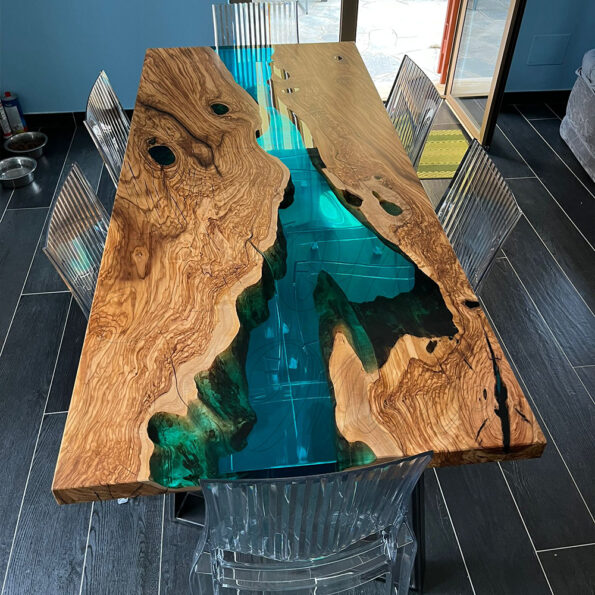 tavolo-in-legno-e-resina-neptune2