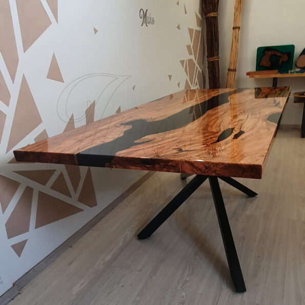 tavolo-in-legno-e-resina-glossy2