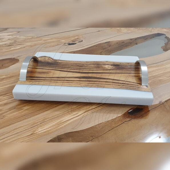 tagliere-portata-legno-e-resina may1