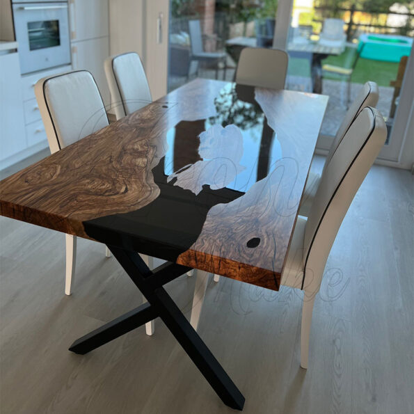 tavolo-in-legno-e-resina-blacktwins3
