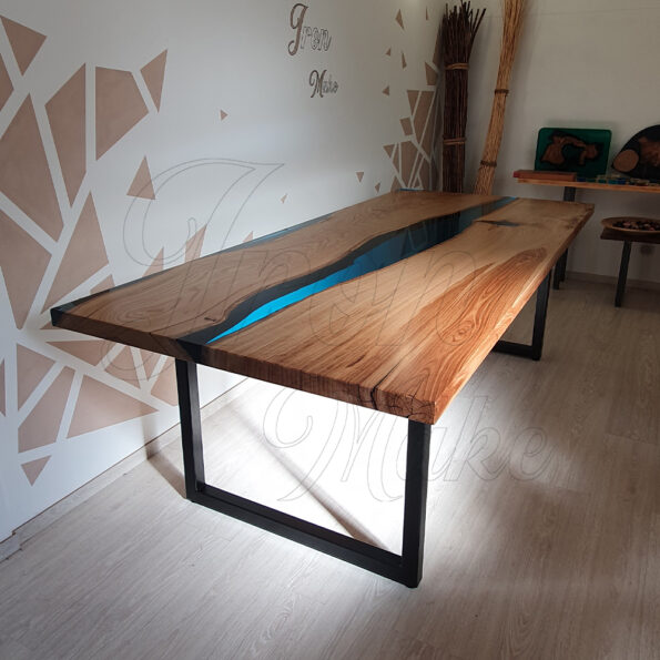 tavolo-in-legno-e-resina-crystaldrop2