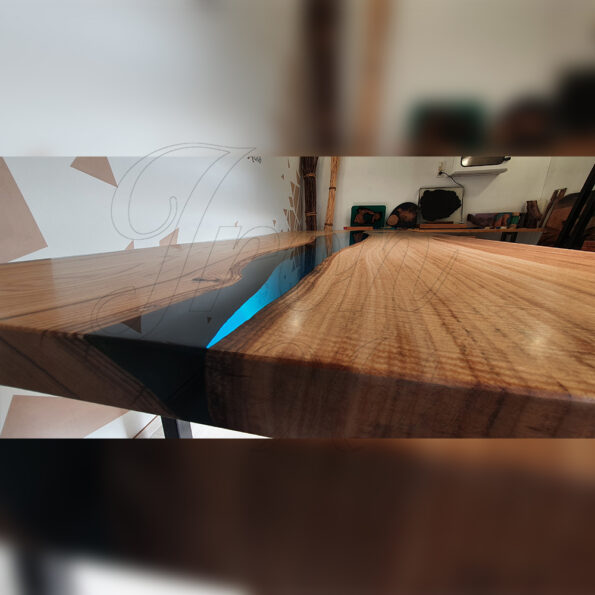 tavolo-in-legno-e-resina-crystaldrop6