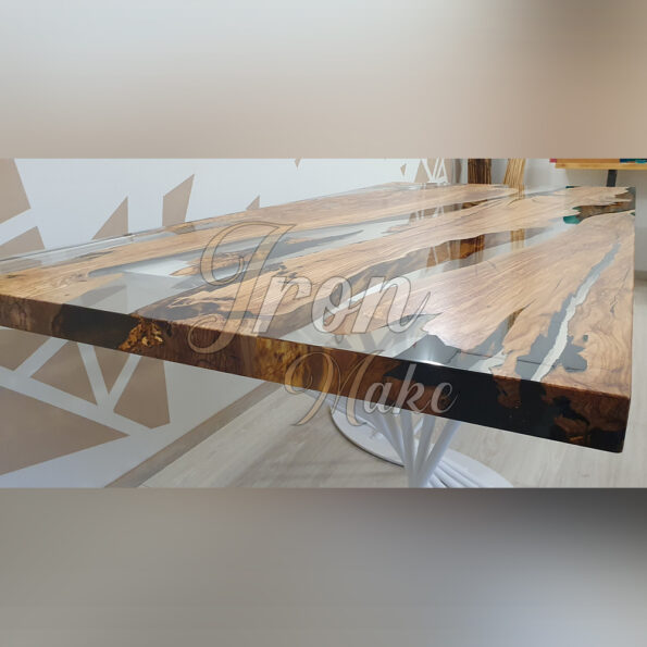 tavolo-in-legno-e-resina-bridge10