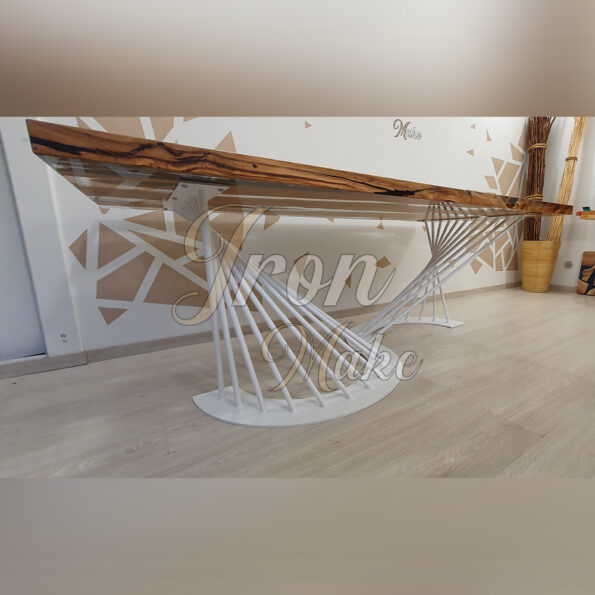 tavolo-in-legno-e-resina-bridge3