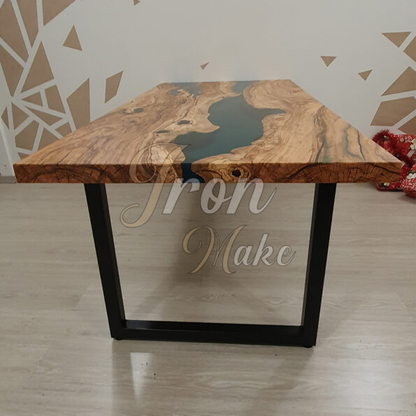 tavolo-in-legno-e-resina-doris4