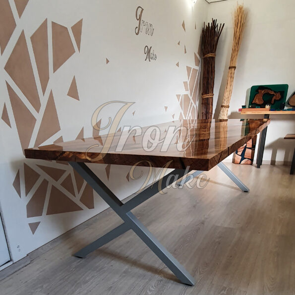 tavolo-in-legno-e-resina-glass8