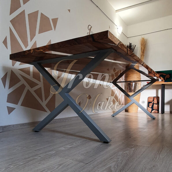 tavolo-in-legno-e-resina-glass9
