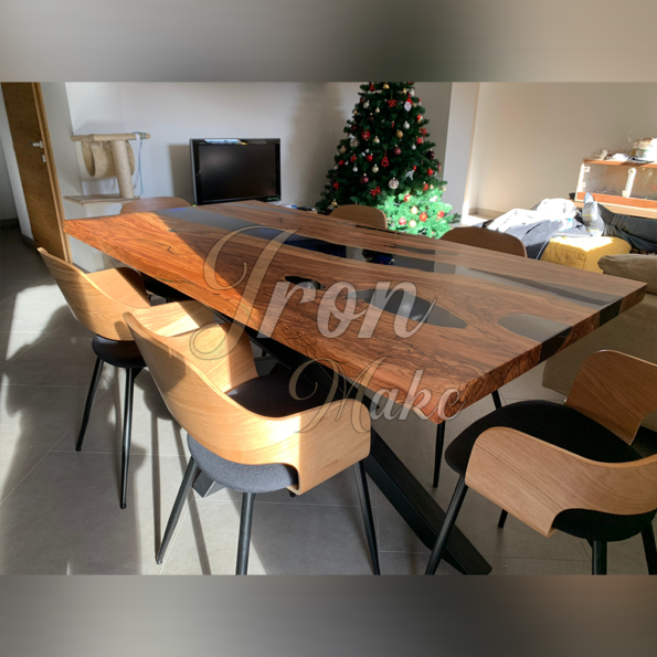 tavolo-in-legno-e-resina-night15