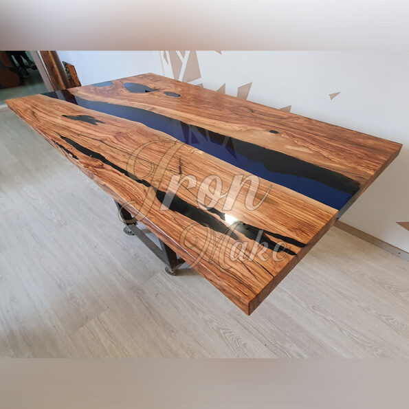 tavolo-in-legno-e-resina-night8
