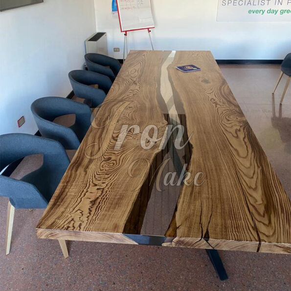 tavolo-in-legno-e-resina-superior15