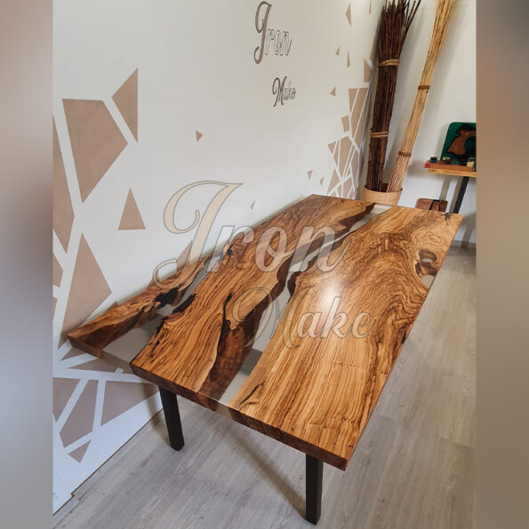 tavolo-in-legno-e-resina-tangle1