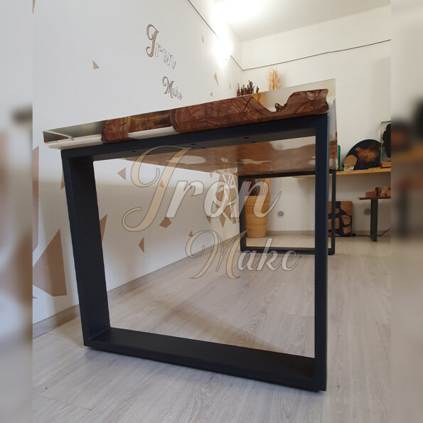 tavolo in legno e resina-dipinto17