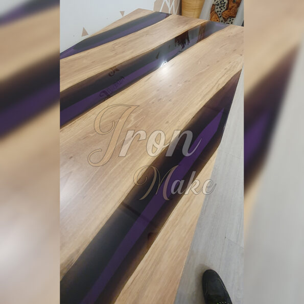 tavolo in legno e resina-ametista5