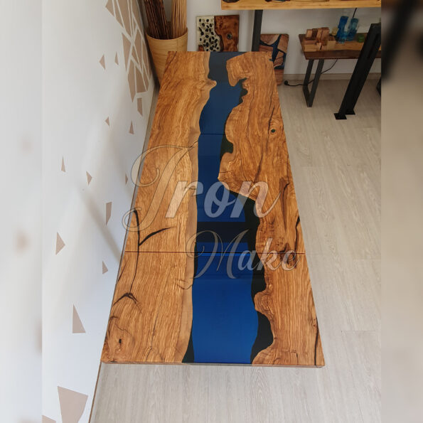 tavolo in legno e resina-arizona14