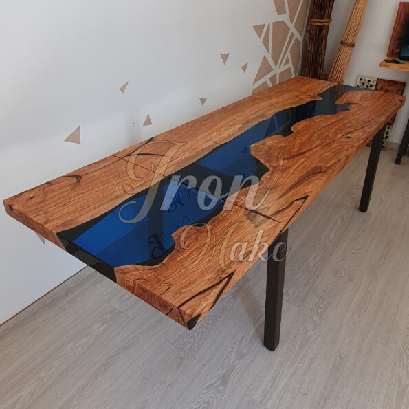 tavolo in legno e resina-arizona16