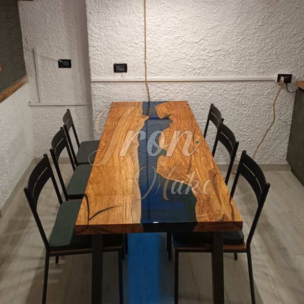 tavolo in legno e resina-arizona3