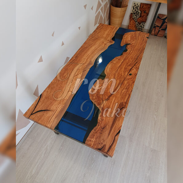 tavolo in legno e resina-arizona7