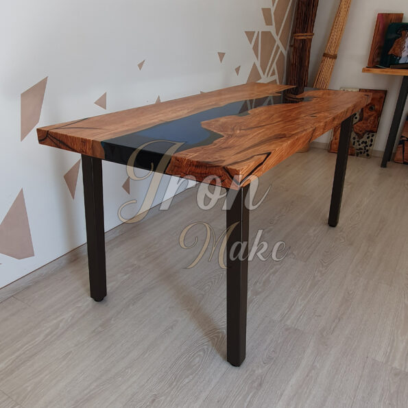 tavolo in legno e resina-arizona9