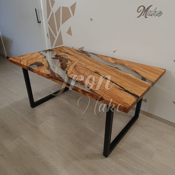 tavolo in legno e resina-arrow10