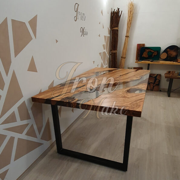 tavolo in legno e resina-arrow3