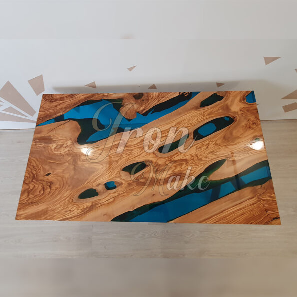 tavolo in legno e resina-denim10