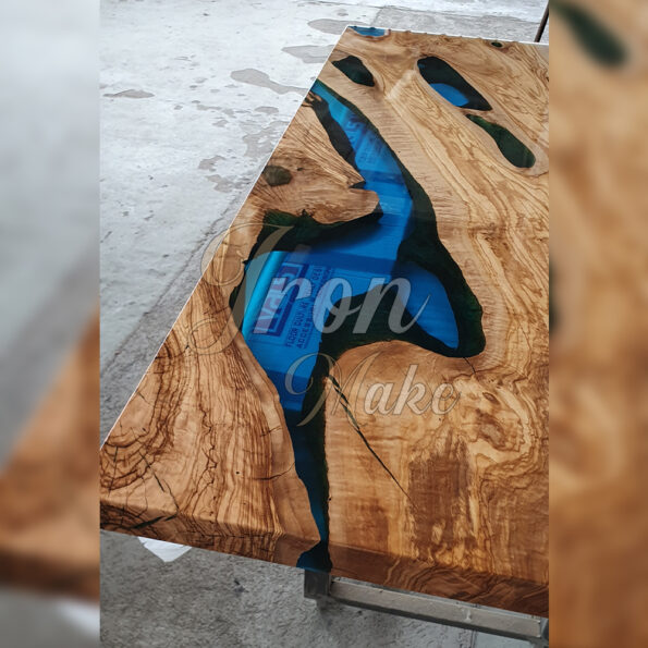 tavolo in legno e resina-denim2