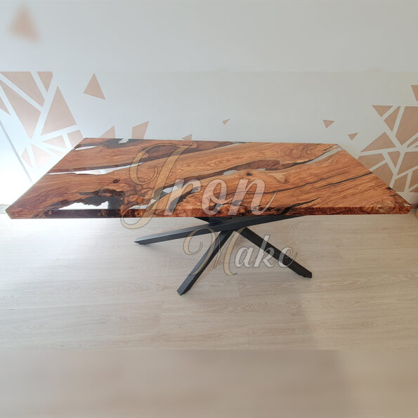 tavolo in legno e resina-grow8