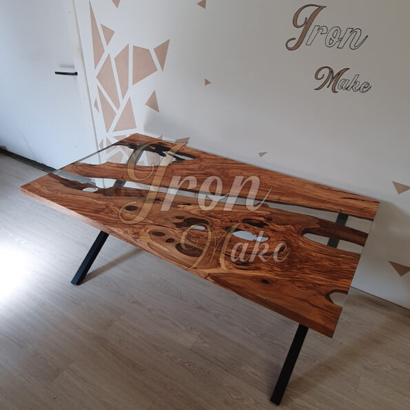 tavolo in legno e resina-haven17