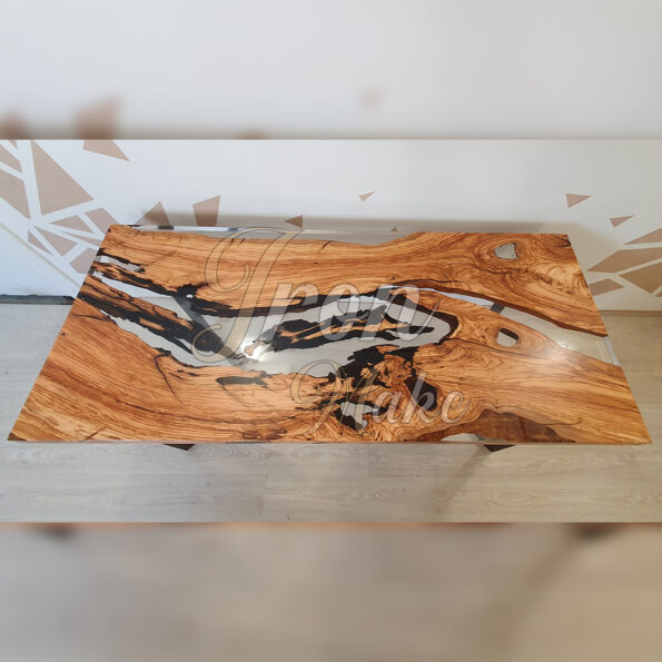 tavolo in legno e resina-adamo6