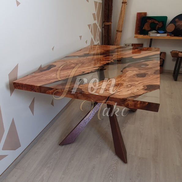 tavolo in legno e resina-golden16
