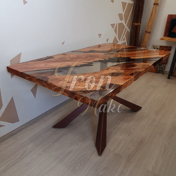 tavolo in legno e resina-golden17