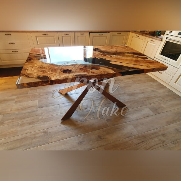 tavolo in legno e resina-golden21