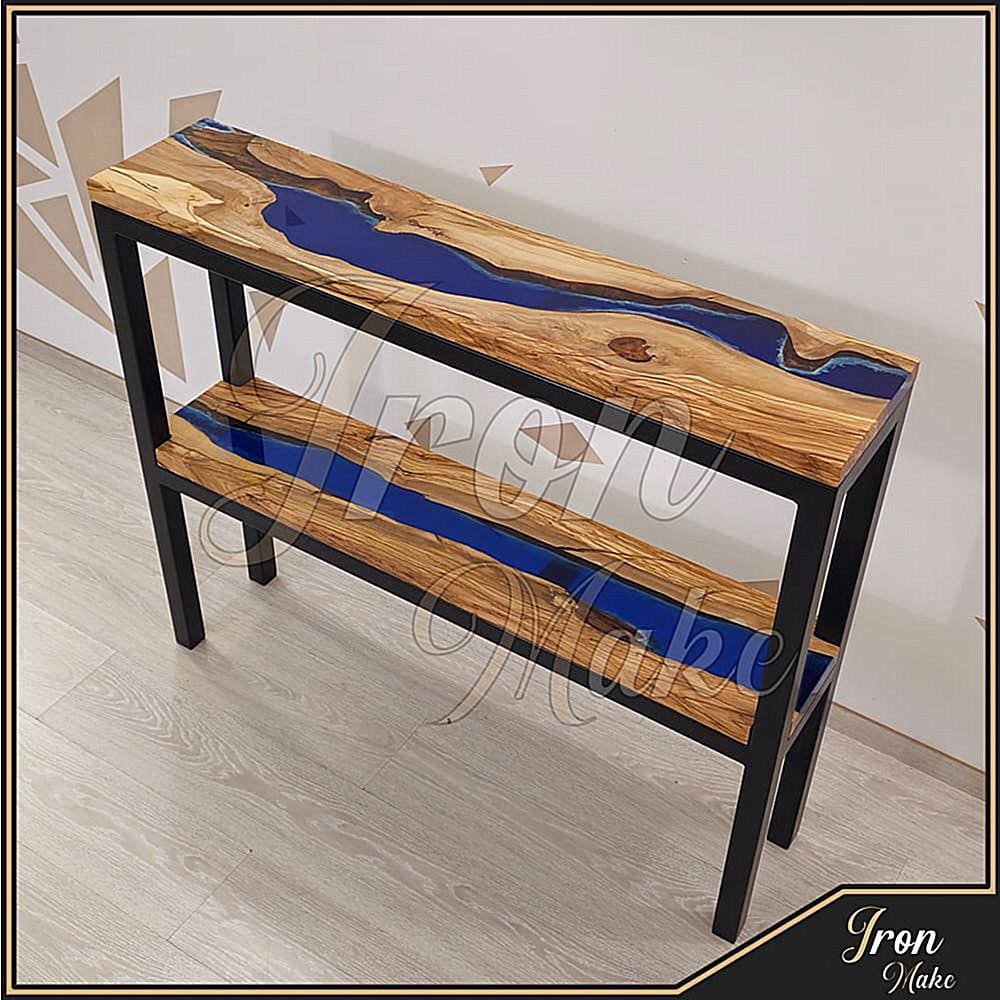 Mobiletto-in-legno-e-resina-Shelves9-Iron-Make-concentrate