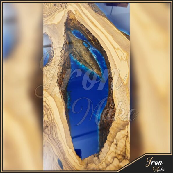 Tavolo-in-legno-e-resina-River5-Iron Make
