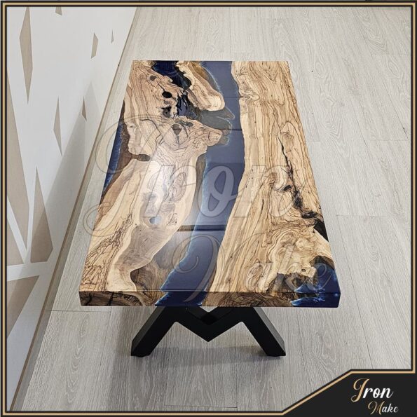 Tavolo-in-legno-e-resina-Sintra1-Iron Make