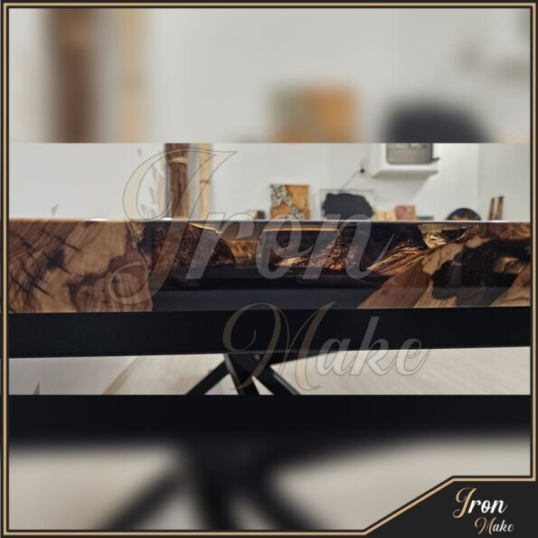 Tavolo-in-legno-e-resina-Blacked7-Iron Make