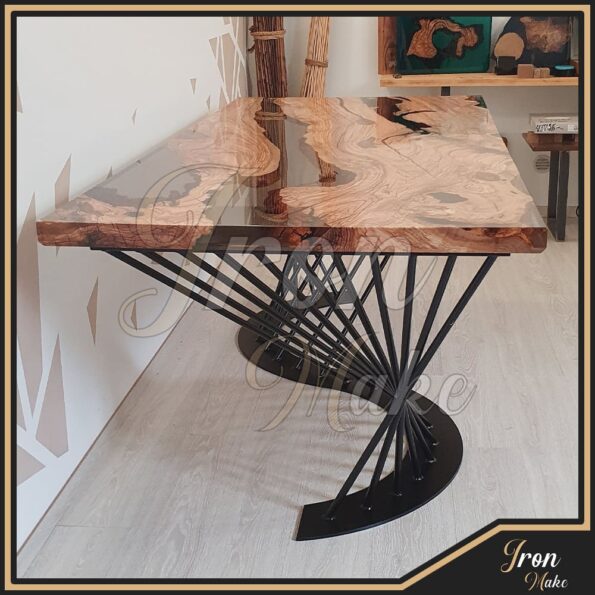 Tavolo-in-legno-e-resina-Jafar3-Iron Make