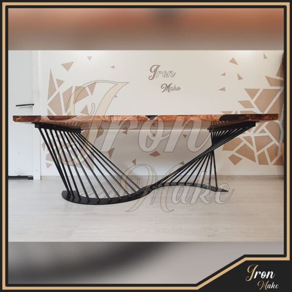 Tavolo-in-legno-e-resina-Jafar4-Iron Make