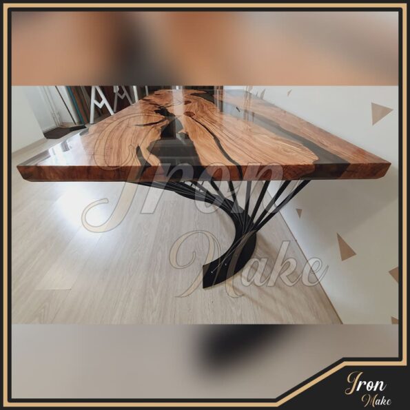 Tavolo-in-legno-e-resina-Jafar7-Iron Make