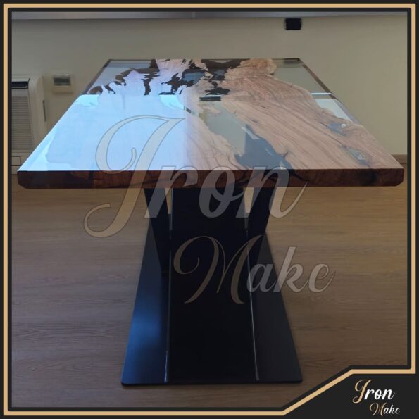 Tavolo-in-legno-e-resina-Rudi2-Iron Make